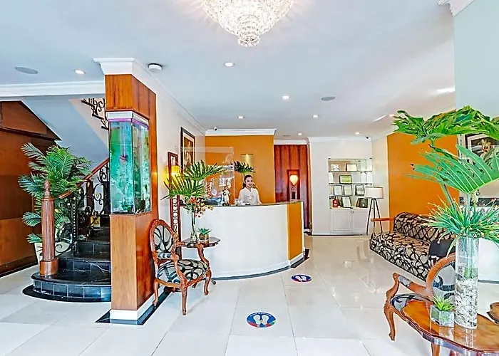 Vip Hostel, Near Pnr Pasay Evangelista, Makati Hotel Manila