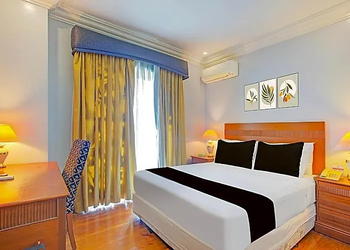 Vip Hostel, Near Pnr Pasay Evangelista, Makati Hotel