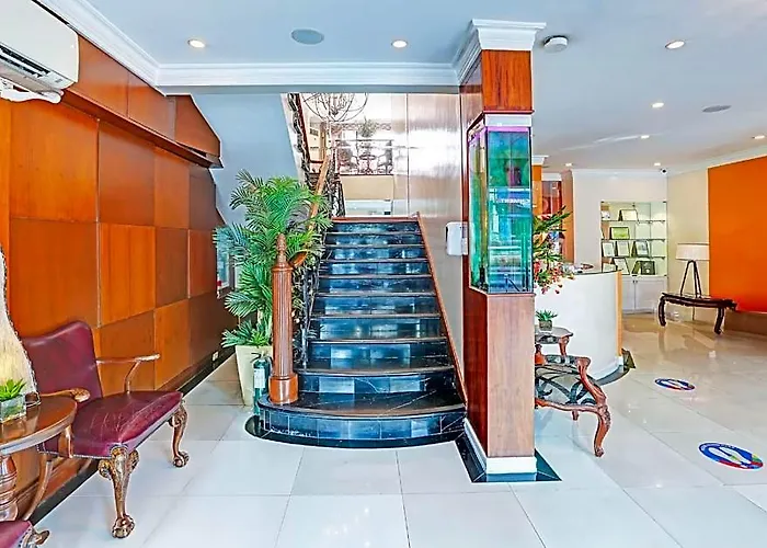 Vip Hostel, Near Pnr Pasay Evangelista, Makati Hotel 2*