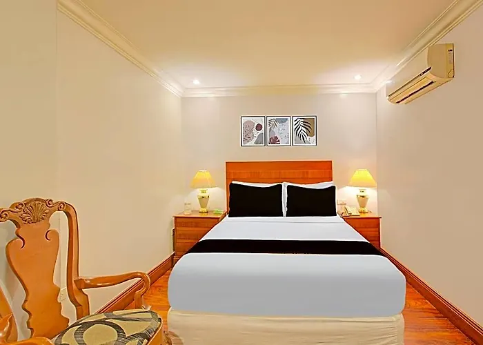 Hotel Vip Hostel, Near Pnr Pasay Evangelista, Makati