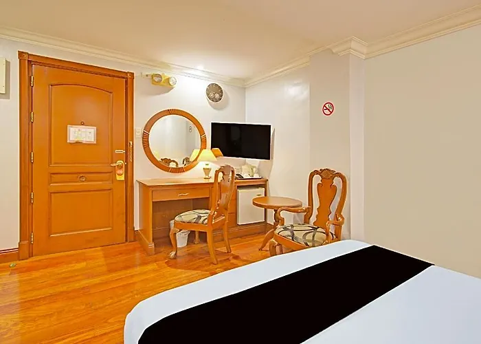Vip Hostel, Near Pnr Pasay Evangelista, Makati Hotel 2*